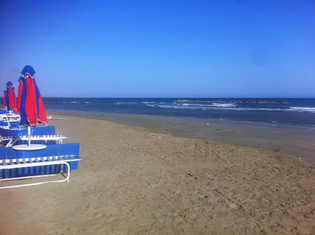 Sandy Beach Apartment 13 Voroklini Oda fotoğraf